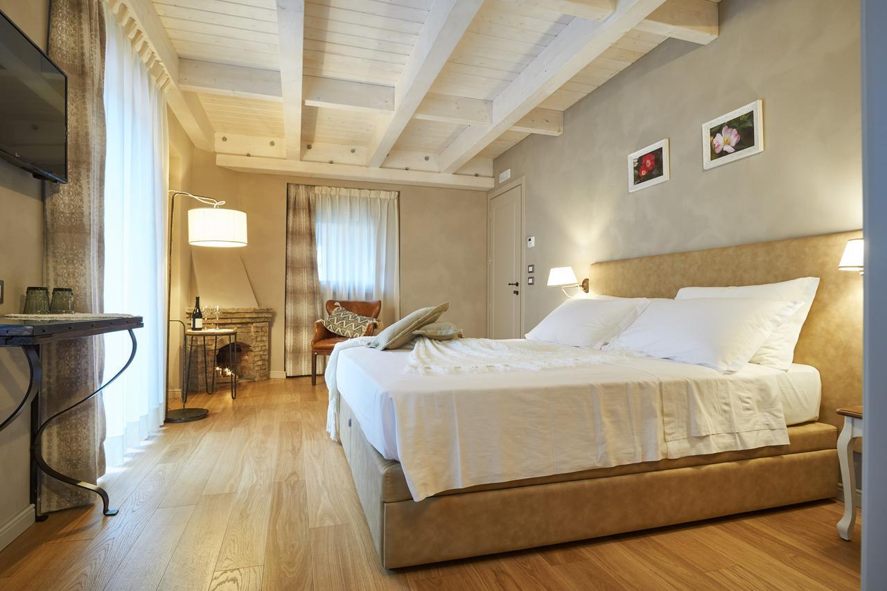 Relais Villa Miraglia Cesarò Esterno foto